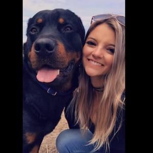 Meet your Posher, Ève